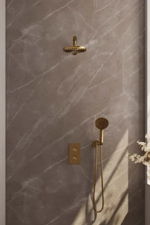 Authentiek Brauer Gold Carving complete inbouw regendouche set 31 met 20cm douchekop, rechte muurarm en 3 standen handdouche geborsteld messing PVD